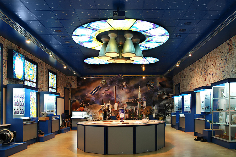 Выставочный «Зал Космоса» в Военмехе. Дизайн: Владимир Никифоров