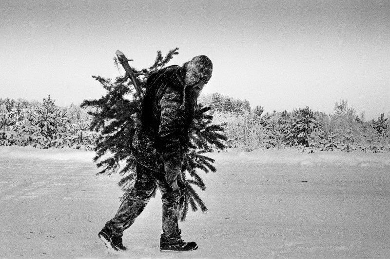 Персональная выставка известного российского фотографа Алексея Мякишева «Колодозеро».