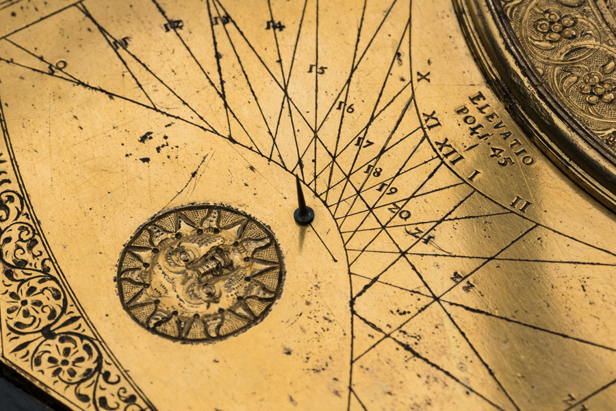 Выставка: «Модель Вселенной эпохи Ренессанса. Астрономические часы в собрании Эрмитажа. К завершению реставрации». 2020