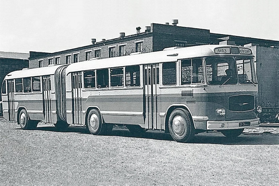 Опытный сочленённый автобус ЛиАЗ-5Э-676